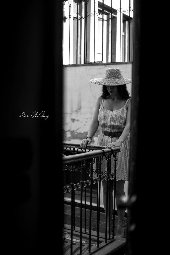 Sara Altawil — actress photo session, Damascus